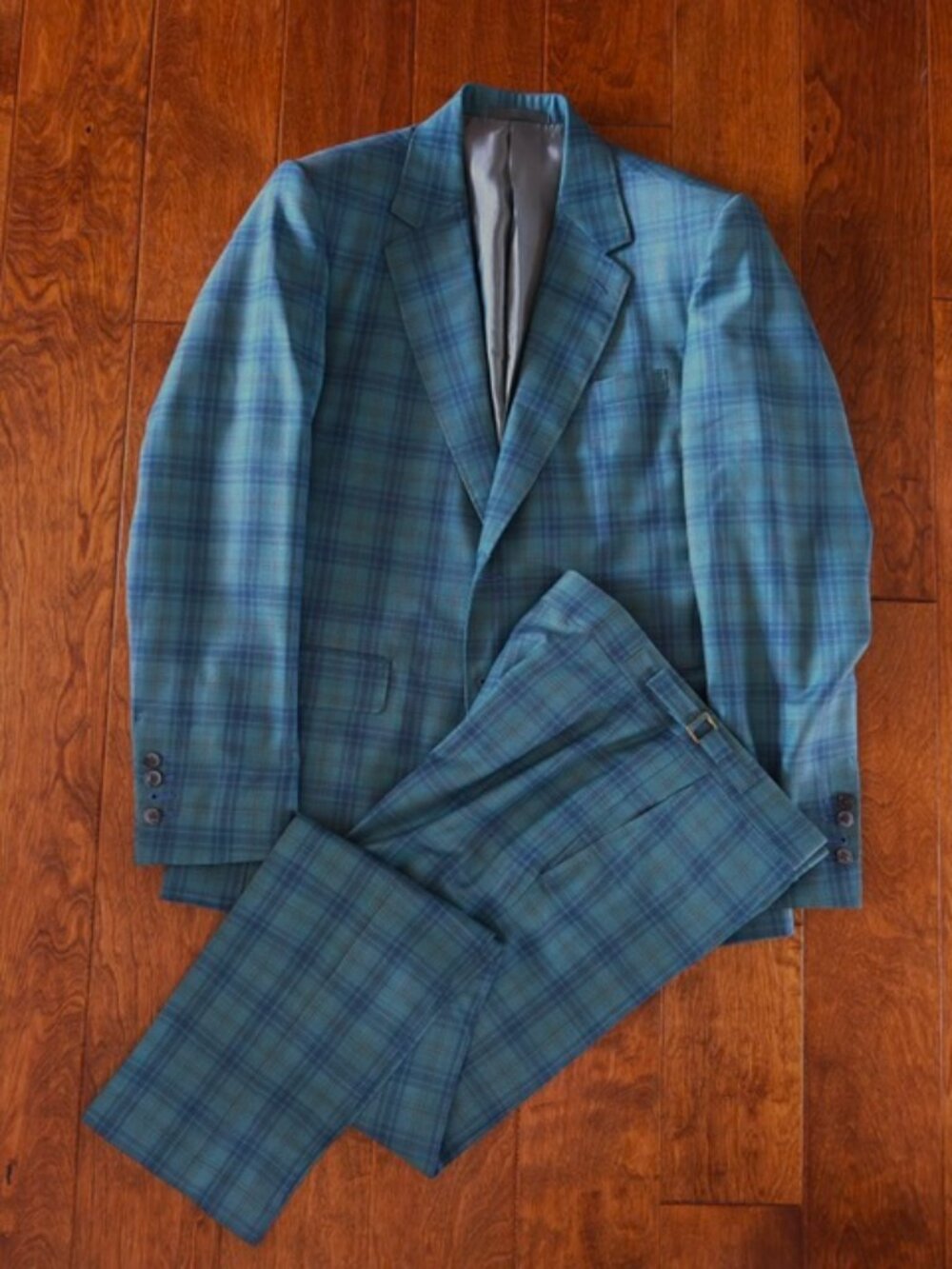 Bespoke Wool Plaid Suit – Size 38 / 31 Waist